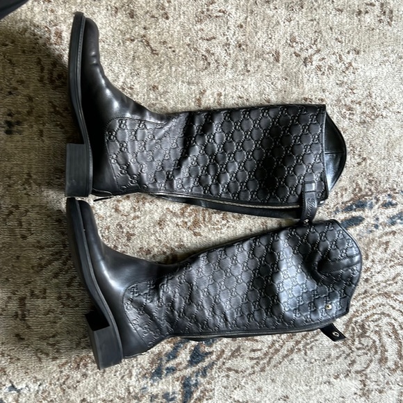 Authentic tall gucci boots - Picture 1 of 2